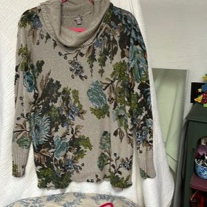 Cowl sweater floral